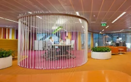 futomic-designs-modern-office-interior-designers